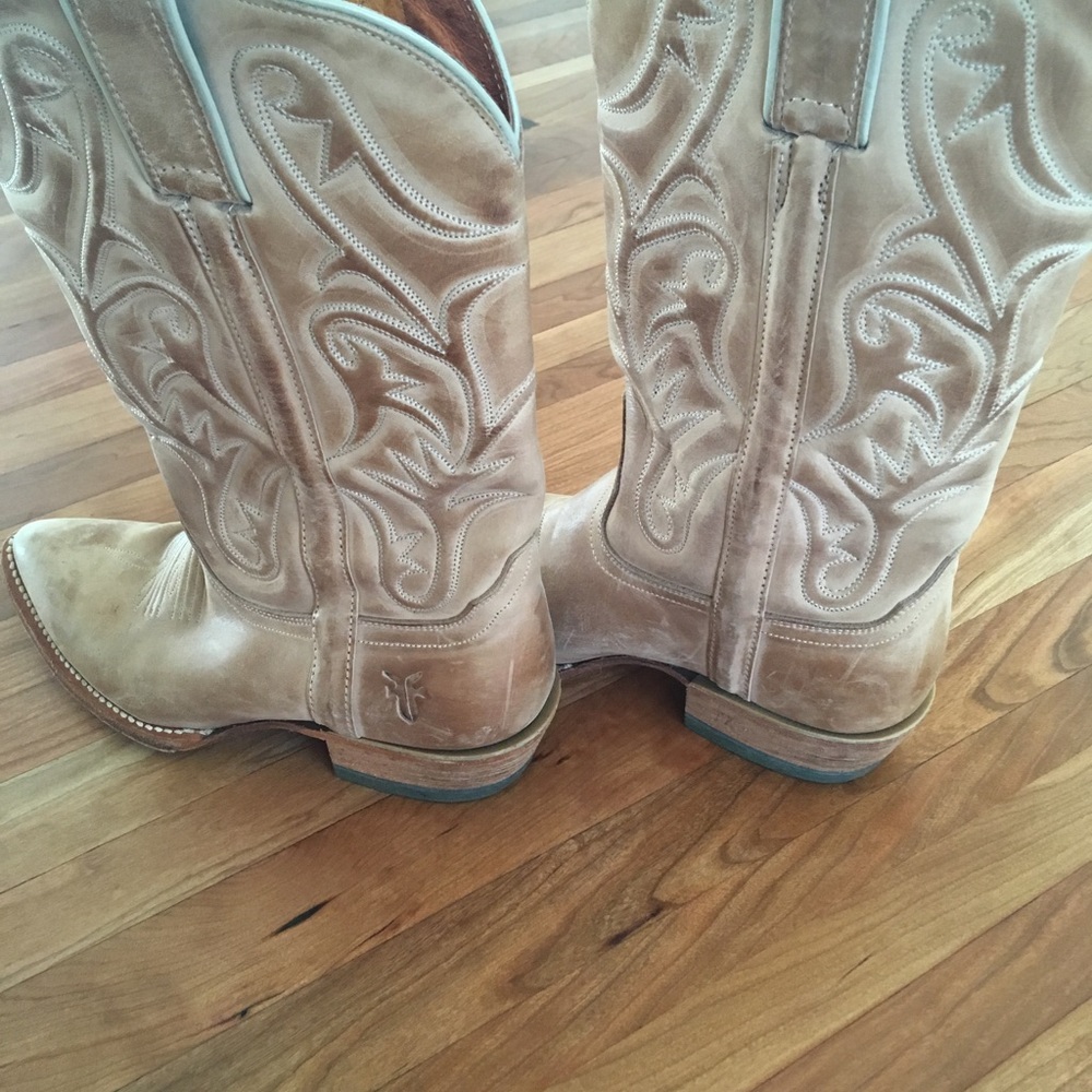 Frey boots